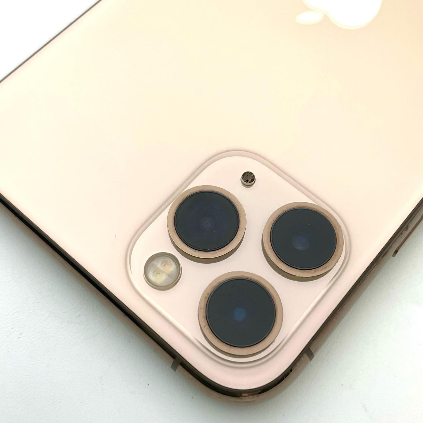 【全額返金保証】【最速発送】Apple iPhone iPhone 11 Pro 256GB ゴールド Softbank 白ロム 動作確認済 82%