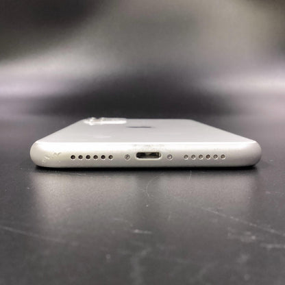 【全額返金保証】【最速発送】Apple iPhone iPhone 11 64GB ホワイト docomo SIMフリー 白ロム 動作確認済 75%