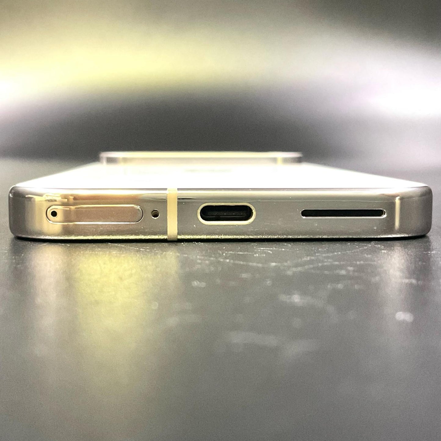 【全額返金保証】【最速発送】Google Pixel Pixel9Pro 256GB ホワイト au SIMフリー GWVK6 美品 動作確認済