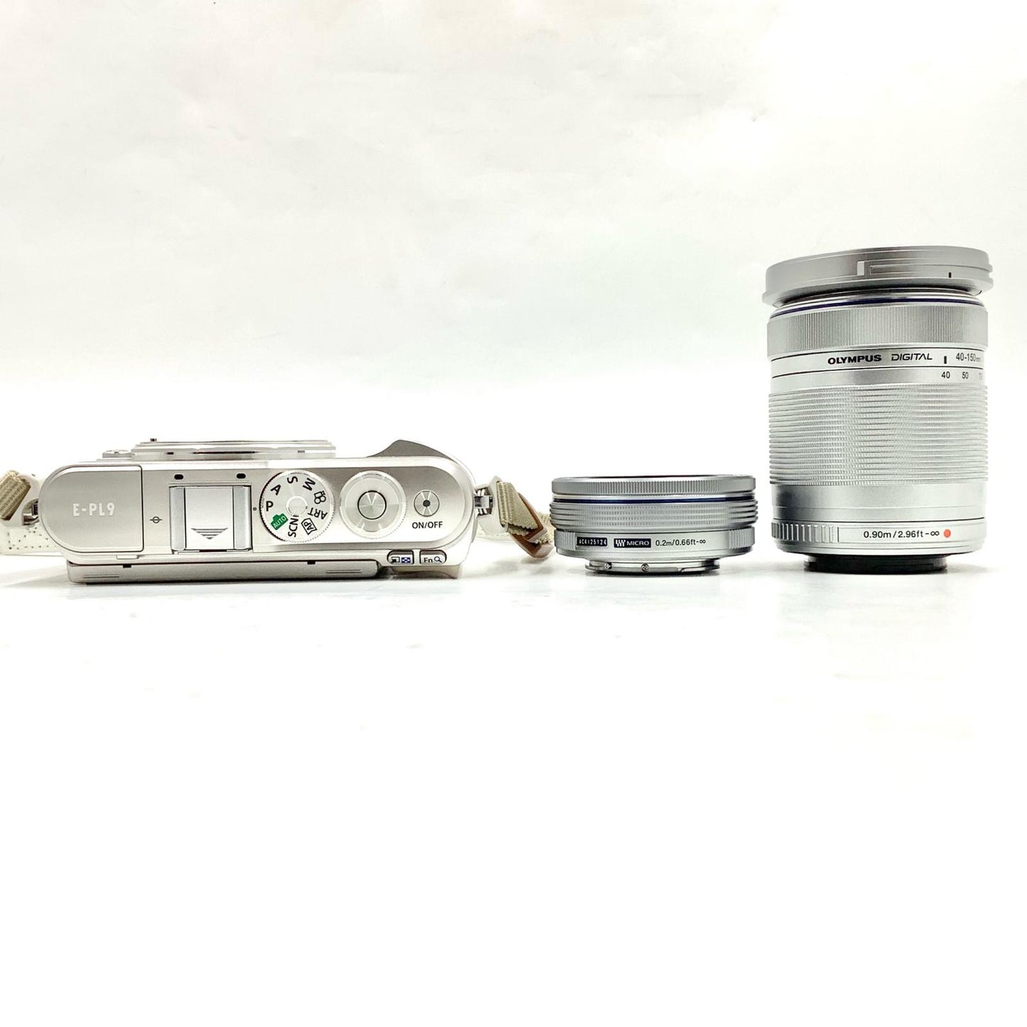 【全額返金保証】【最速発送】OLYMPUS デジタル一眼 PEN E-PL9 EZダブルズームキット ホワイト 美品 動作確認済