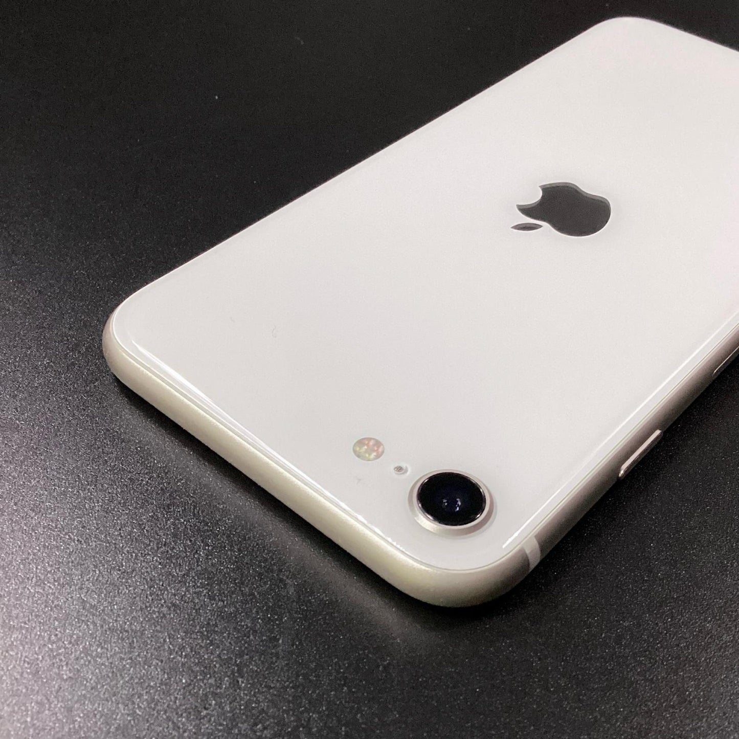 【全額返金保証】【最速発送】Apple iPhone iPhone SE（第3世代） 128GB スターライト SIMフリー 白ロム 超美品 動作確認済 99%