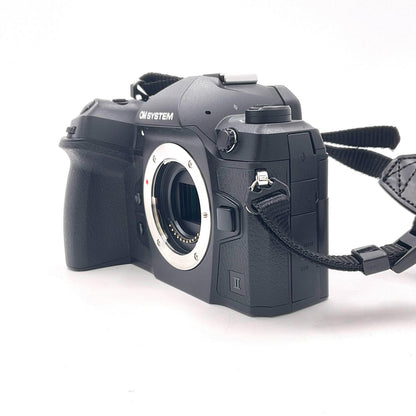 【全額返金保証】【最速発送】OM SYSTEM デジタル一眼 OM-1 Mark II ボディ ブラック 美品 動作確認済