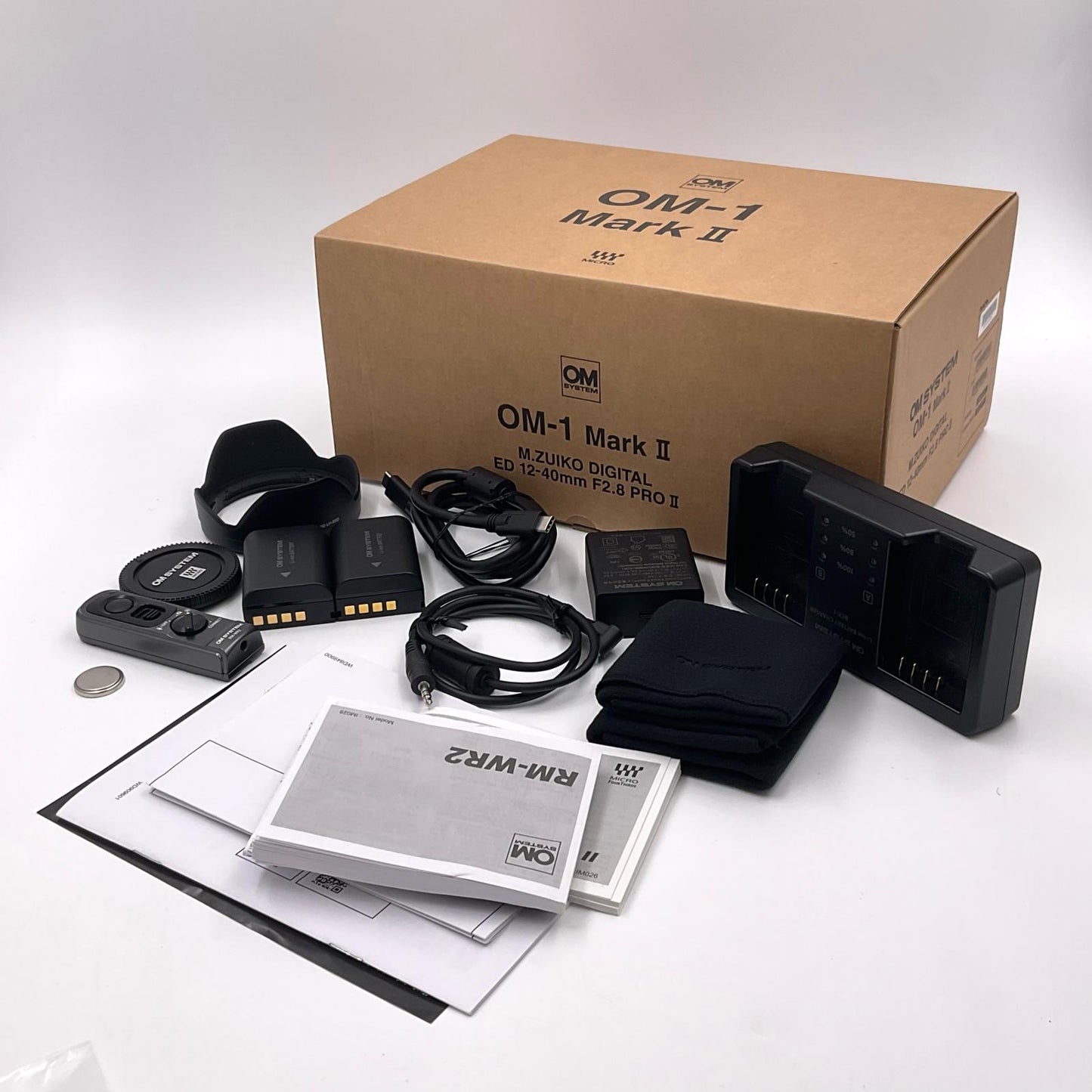 【全額返金保証】【最速発送】OM SYSTEM デジタル一眼 OM-1 Mark II ボディ ブラック 美品 動作確認済