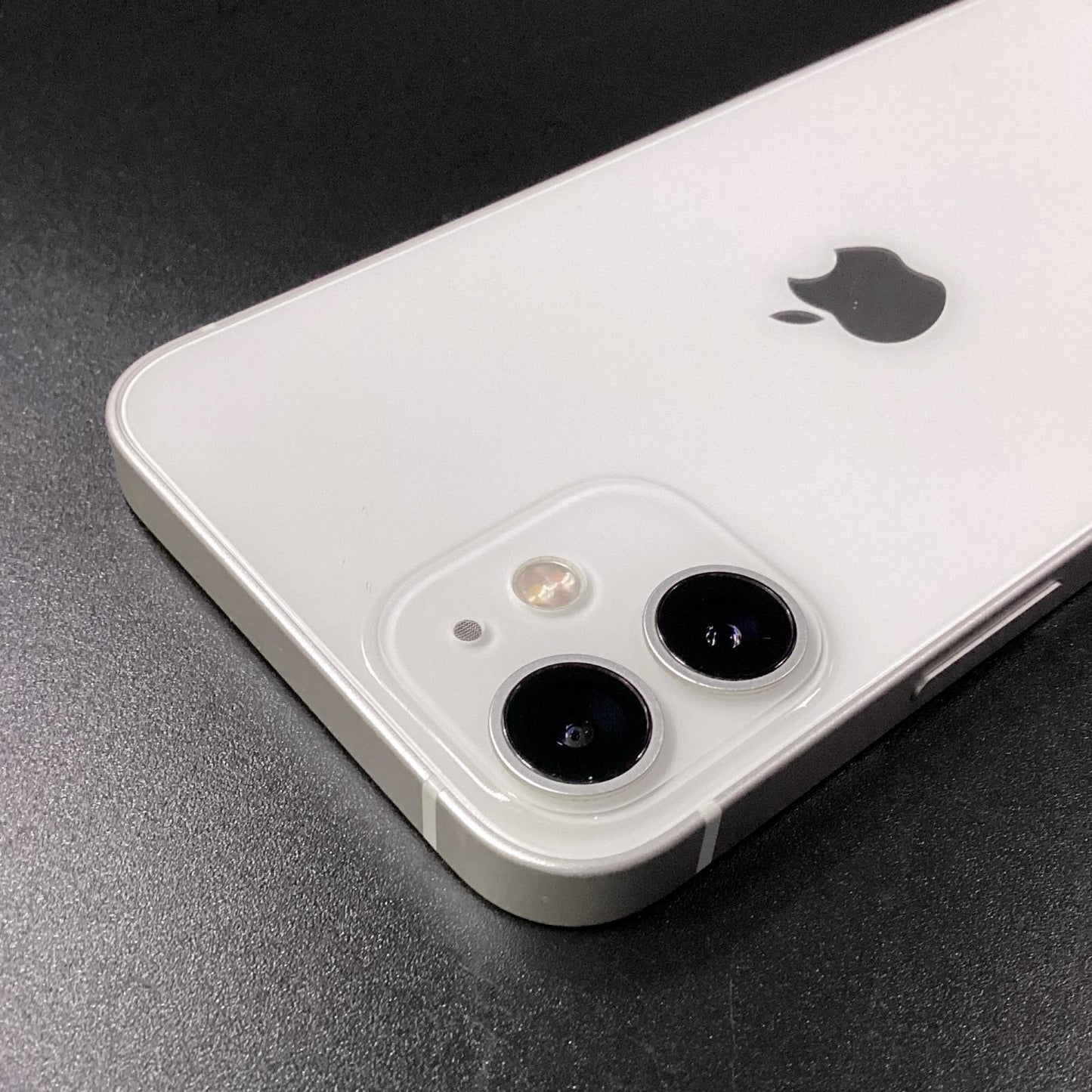 【全額返金保証】【最速発送】Apple iPhone iPhone 12 mini 128GB ホワイト au 白ロム 動作確認済 78%