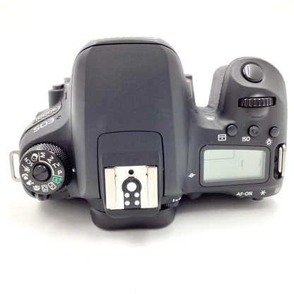【全額返金保証】【最速発送】Canon デジタル一眼 EOS 9000D ボディ ブラック 美品 動作確認済