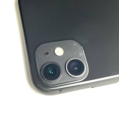 【最速発送】Apple iPhone iPhone 11 64GB ブラック docomo 白ロム【難有】 73%
