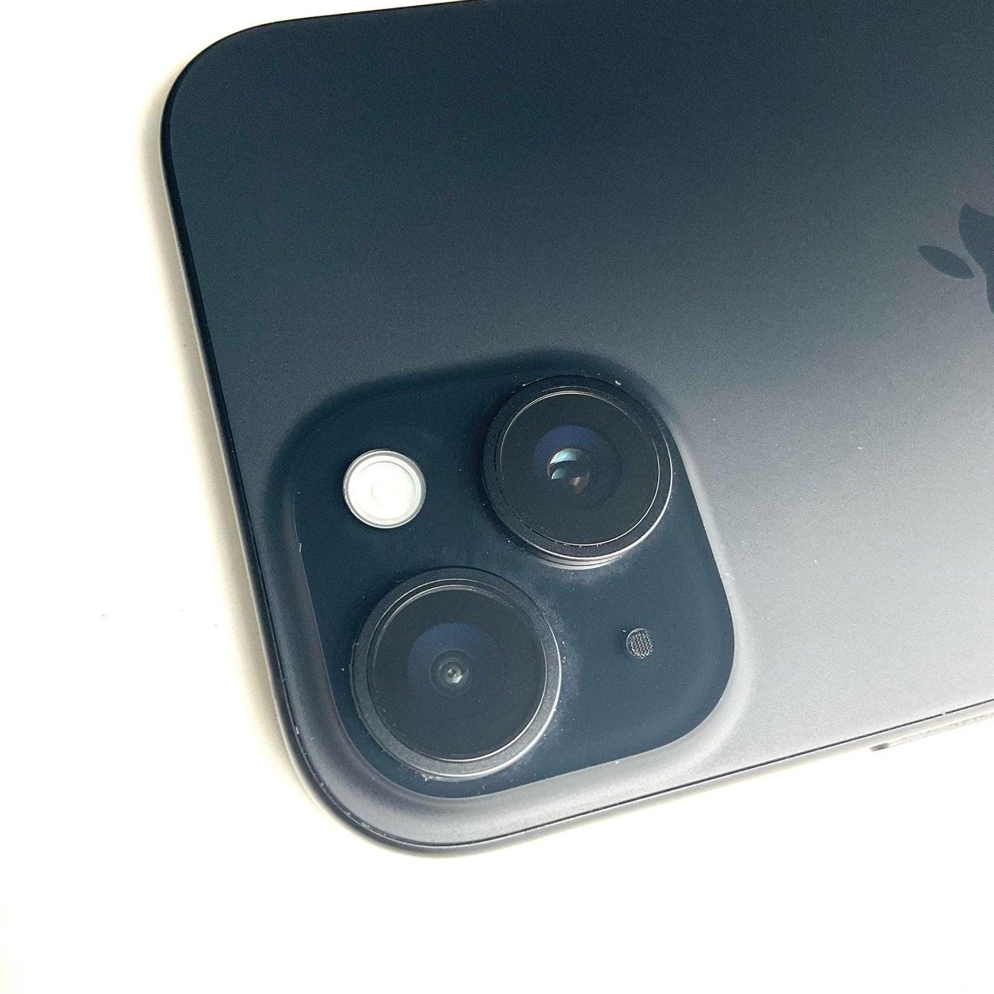 【全額返金保証】【最速発送】Apple iPhone iPhone 15 256GB ブラック au 動作確認済 82%