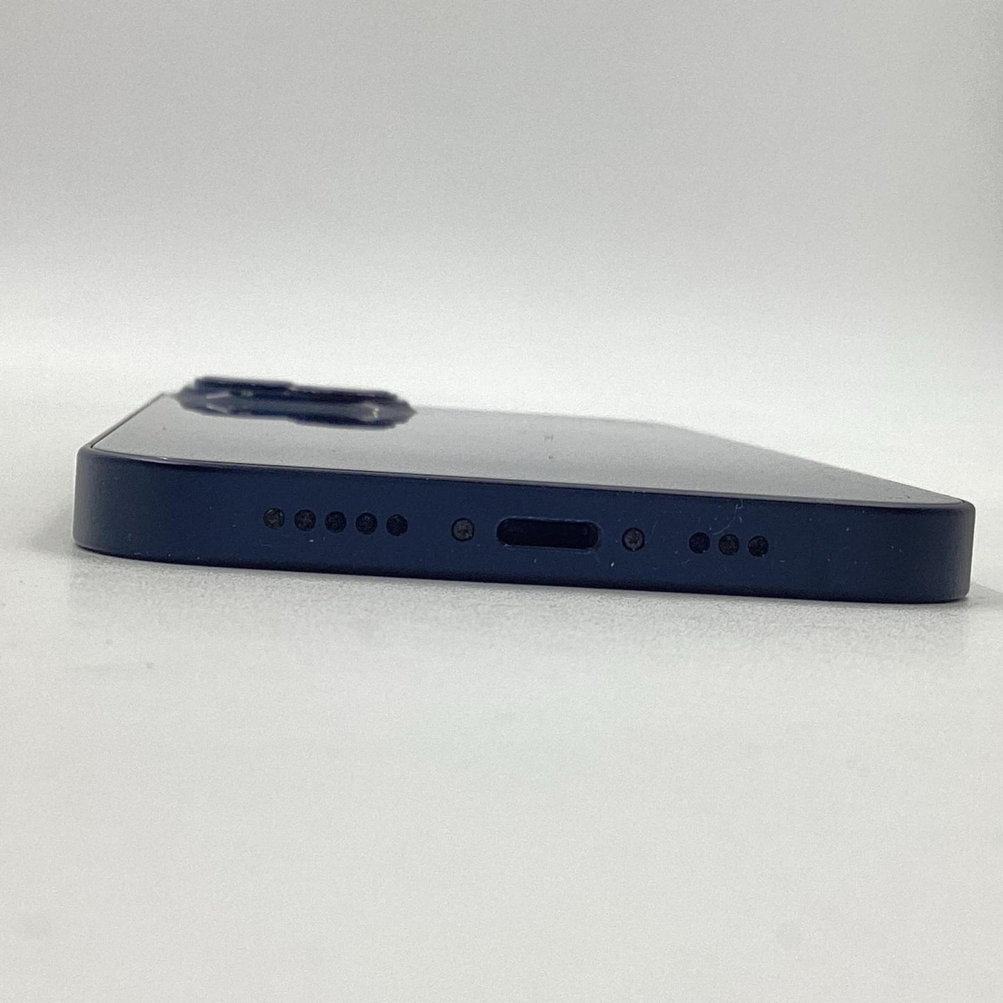 【全額返金保証】【最速発送】Apple iPhone iPhone 13 128GB ミッドナイト docomo 動作確認済 76%