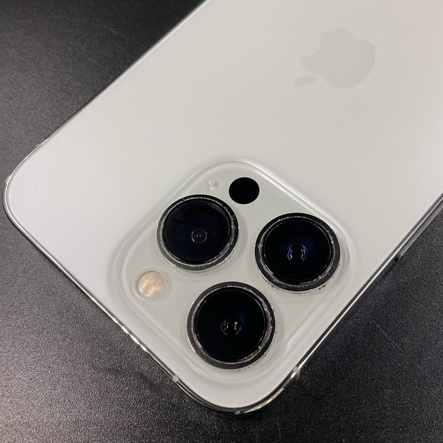 【全額返金保証】【最速発送】Apple iPhone iPhone 13 Pro 128GB シルバー SIMフリー 白ロム 動作確認済 79%