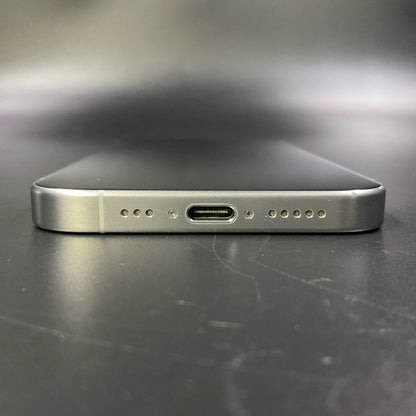 【全額返金保証】【最速発送】Apple iPhone iPhone 15 Pro 128GB ホワイトチタニウム SIMフリー 白ロム 動作確認済 87%