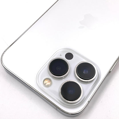 【全額返金保証】【最速発送】Apple iPhone iPhone 13 Pro 256GB シルバー docomo 白ロム 動作確認済 77%