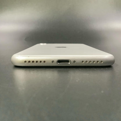 【全額返金保証】【最速発送】Apple iPhone iPhone SE（第3世代） 128GB スターライト Softbank 白ロム 動作確認済 78%