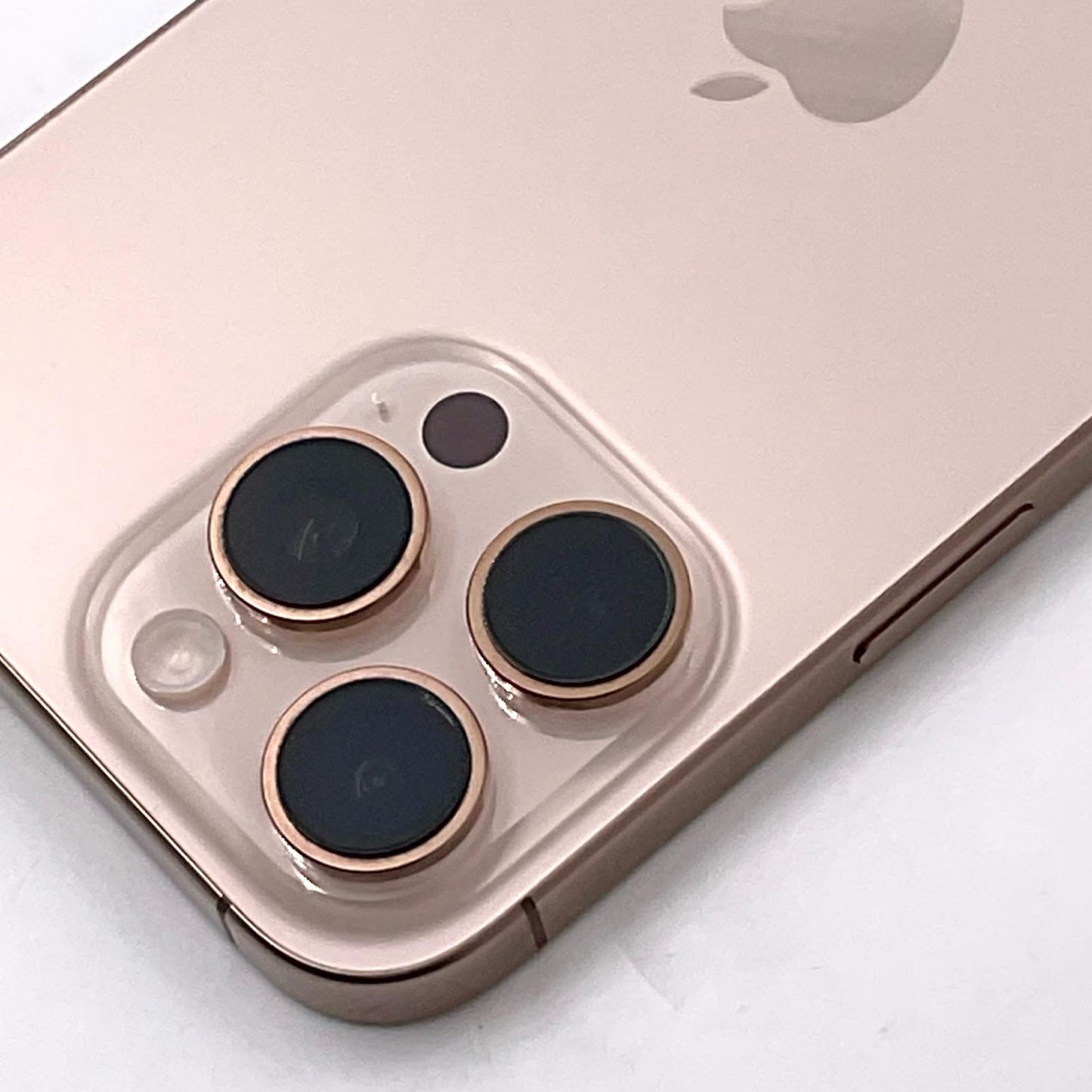 【全額返金保証】【最速発送】Apple iPhone iPhone 16 Pro Max 256GB デザートチタニウム SIMフリー 白ロム 美品 動作確認済 91%
