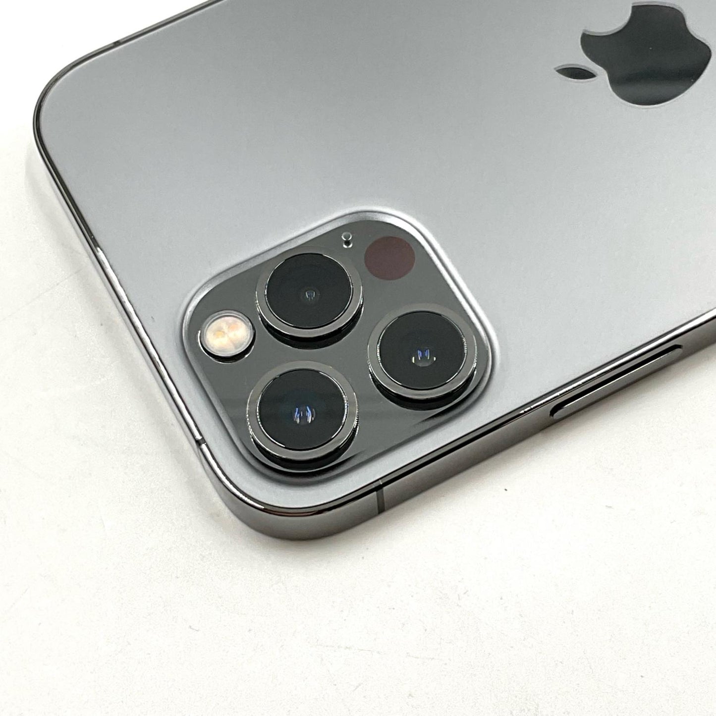 【全額返金保証】【最速発送】Apple iPhone iPhone Pro 12 Pro 256GB グラファイト docomo 白ロム 動作確認済 89%