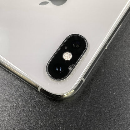 【最速発送】Apple iPhone iPhone XS 64GB シルバー docomo 白ロム【難有】 75%