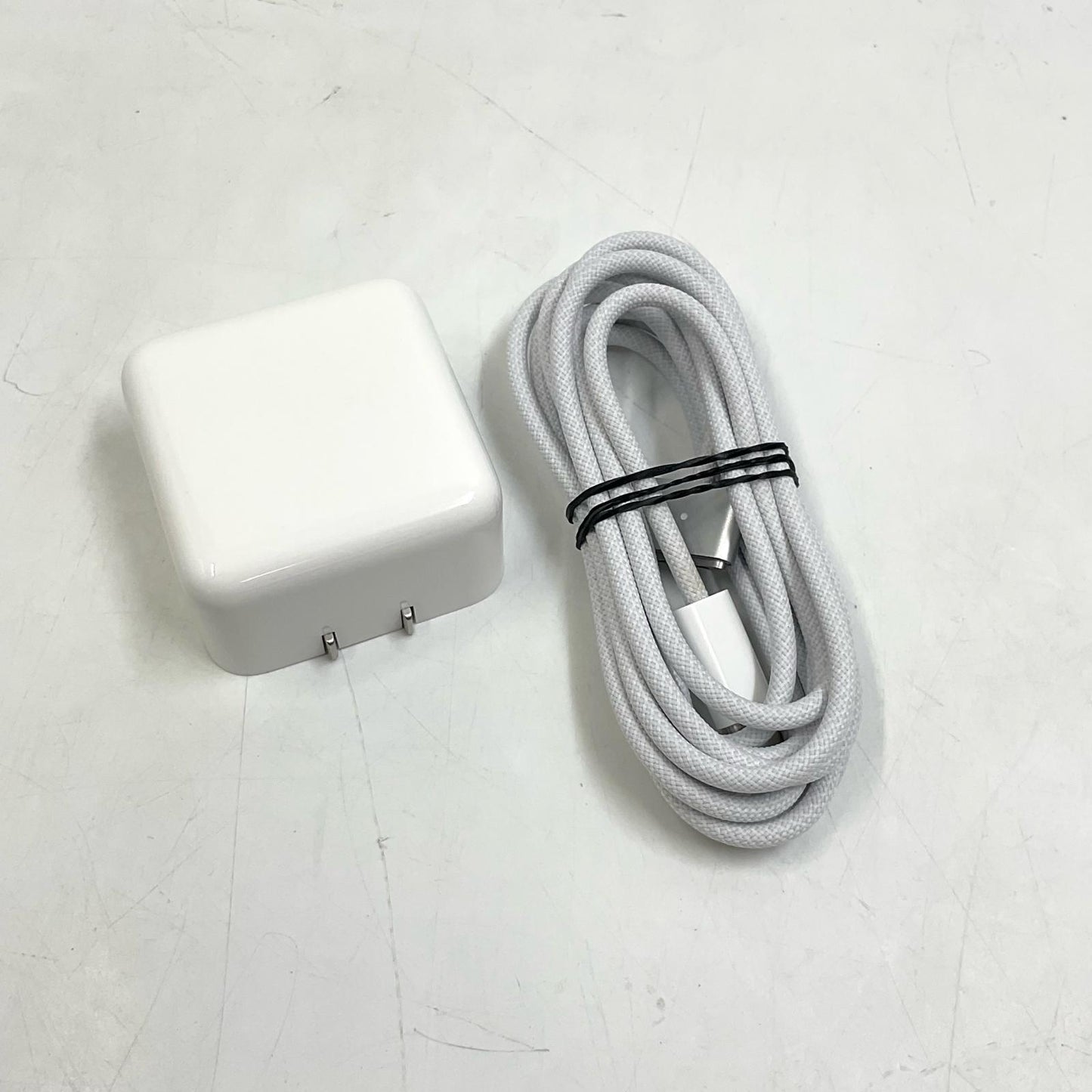 【全額返金保証】【最速発送】Apple MacBook Air 13インチ 2024 Apple M3 16GB 512GB シルバー 100% 美品 動作確認済