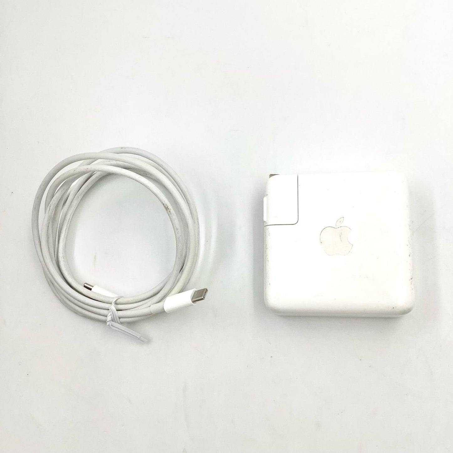 【全額返金保証】【最速発送】Apple MacBook Pro 13インチ 2020 Apple M1 8GB SSD 512GB スペースグレイ 87% 動作確認済