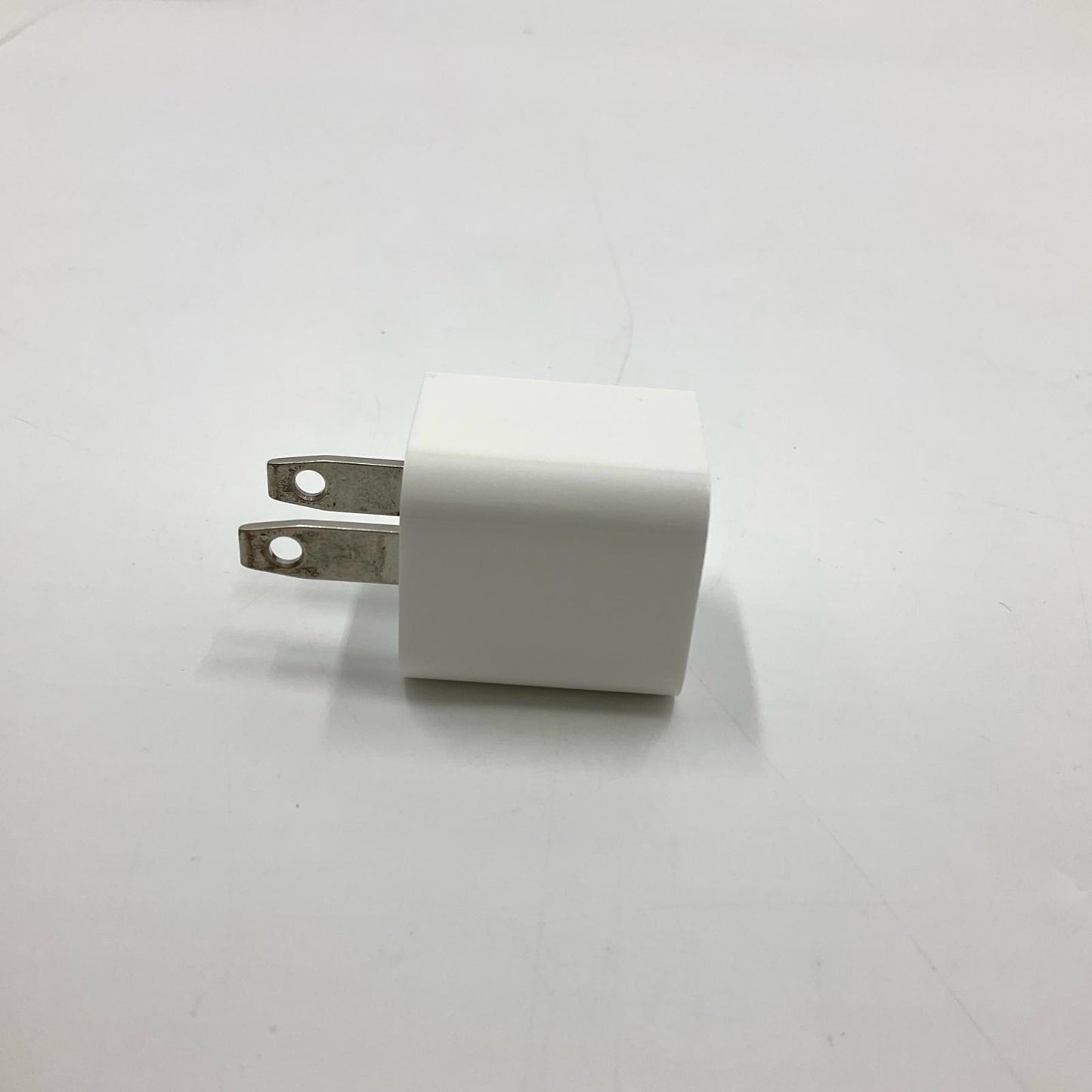 【全額返金保証】【最速発送】Apple iPhone iPhone 11 64GB パープル au 白ロム 動作確認済 81%