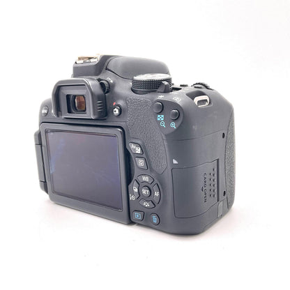 【全額返金保証】【最速発送】Canon デジタル一眼 EOS Kiss X8i ボディ ブラック 動作確認済