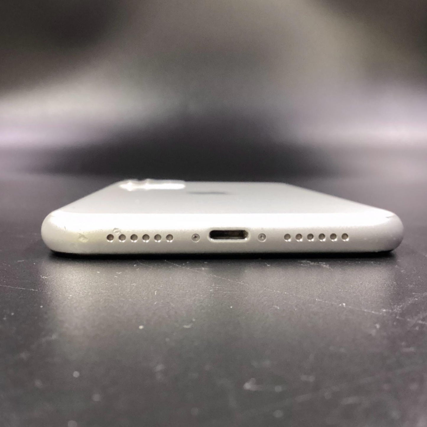 【全額返金保証】【最速発送】Apple iPhone iPhone 11 64GB ホワイト Softbank 白ロム 動作確認済 83%