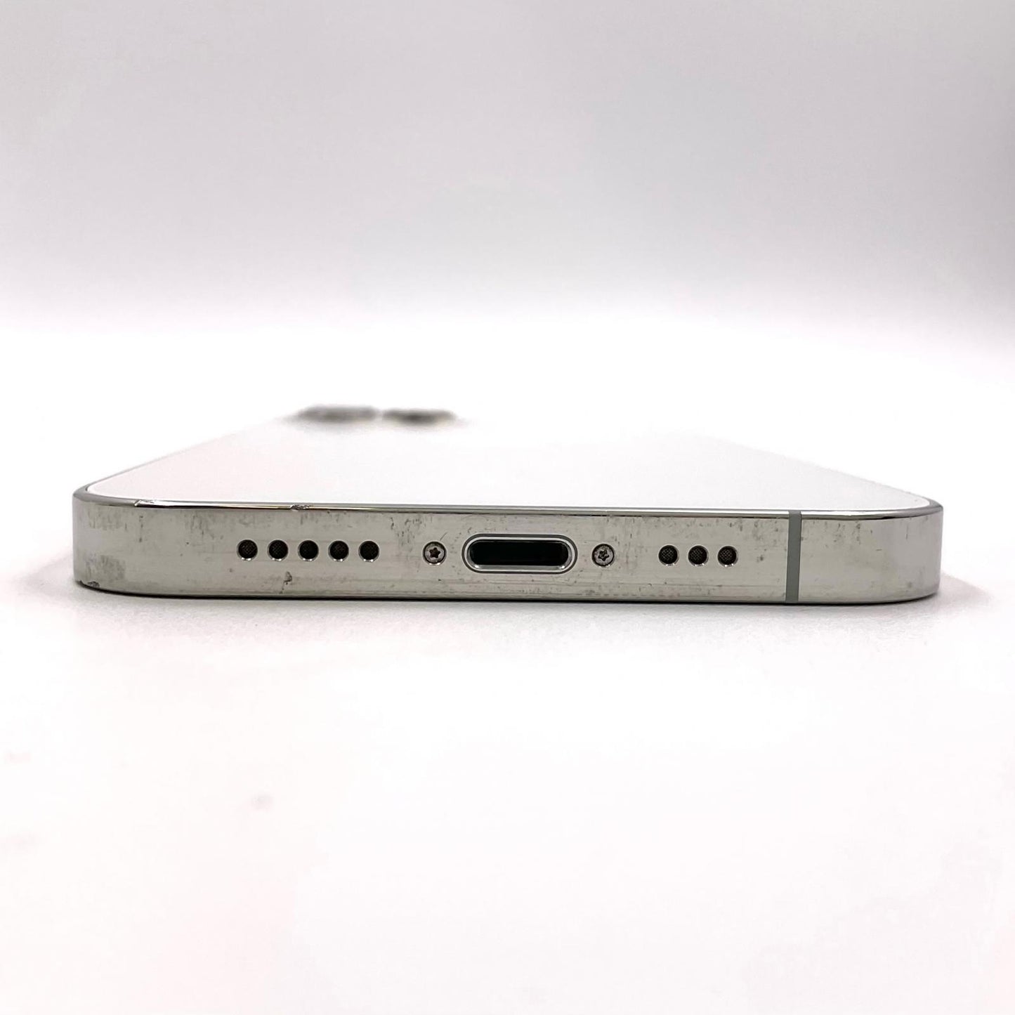 【全額返金保証】【最速発送】Apple iPhone iPhone 12 Pro 256GB シルバー docomo SIMフリー 白ロム 動作確認済 76%