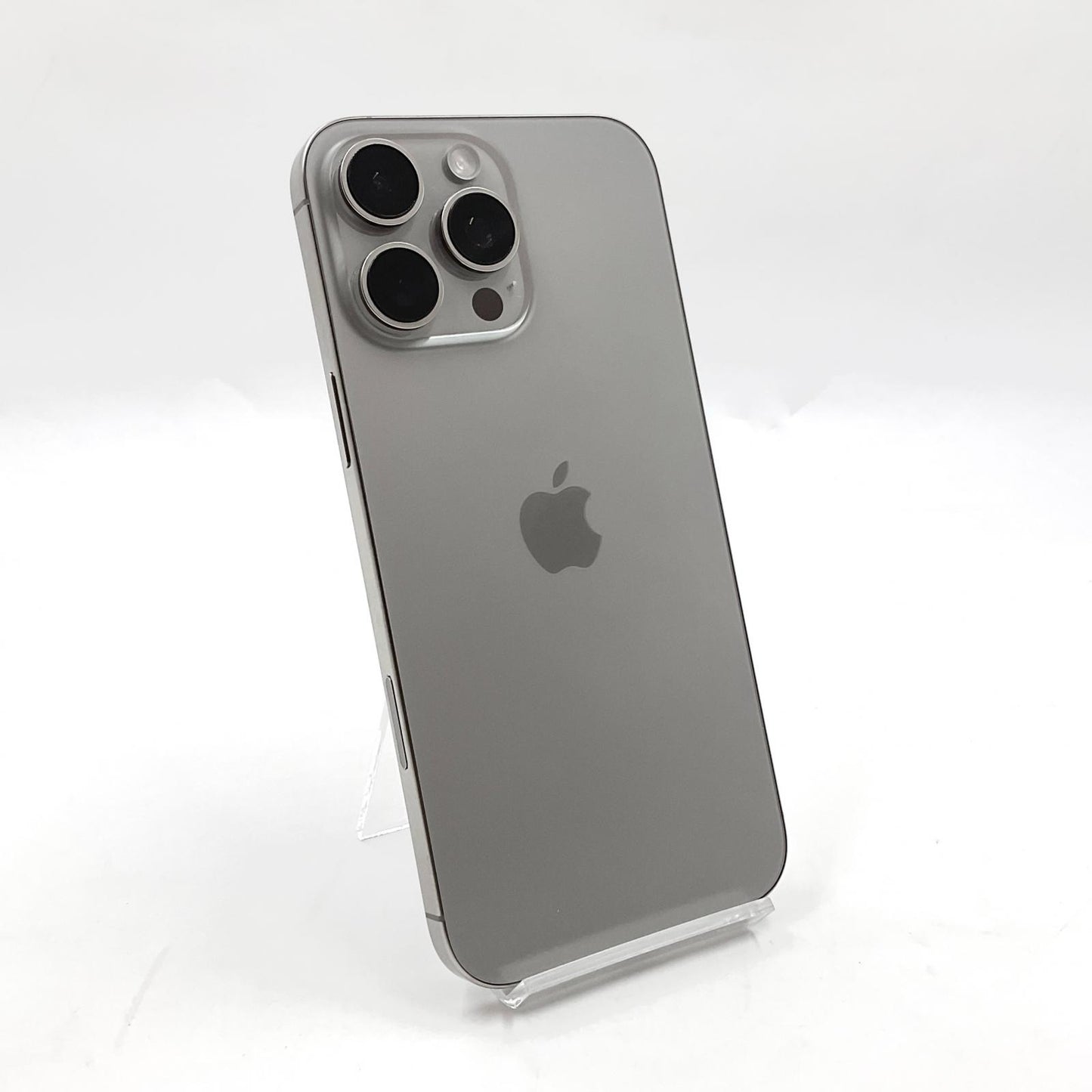 【全額返金保証】【最速発送】Apple iPhone iPhone 16 Pro Max 256GB ナチュラルチタニウム docomo 白ロム 美品 動作確認済 98%