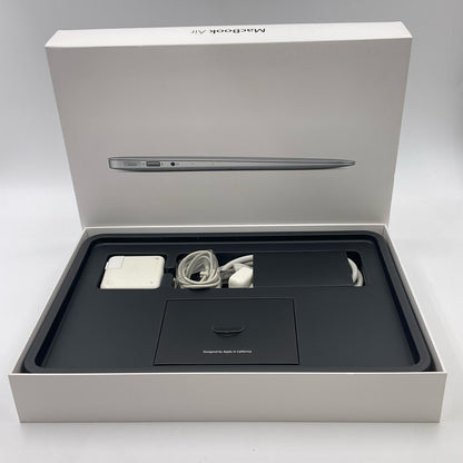 【全額返金保証】【最速発送】Apple MacBook Air 13インチ 2013 1.3 GHz Intel Core i5 4GB SSD 256GB シルバー 動作確認済