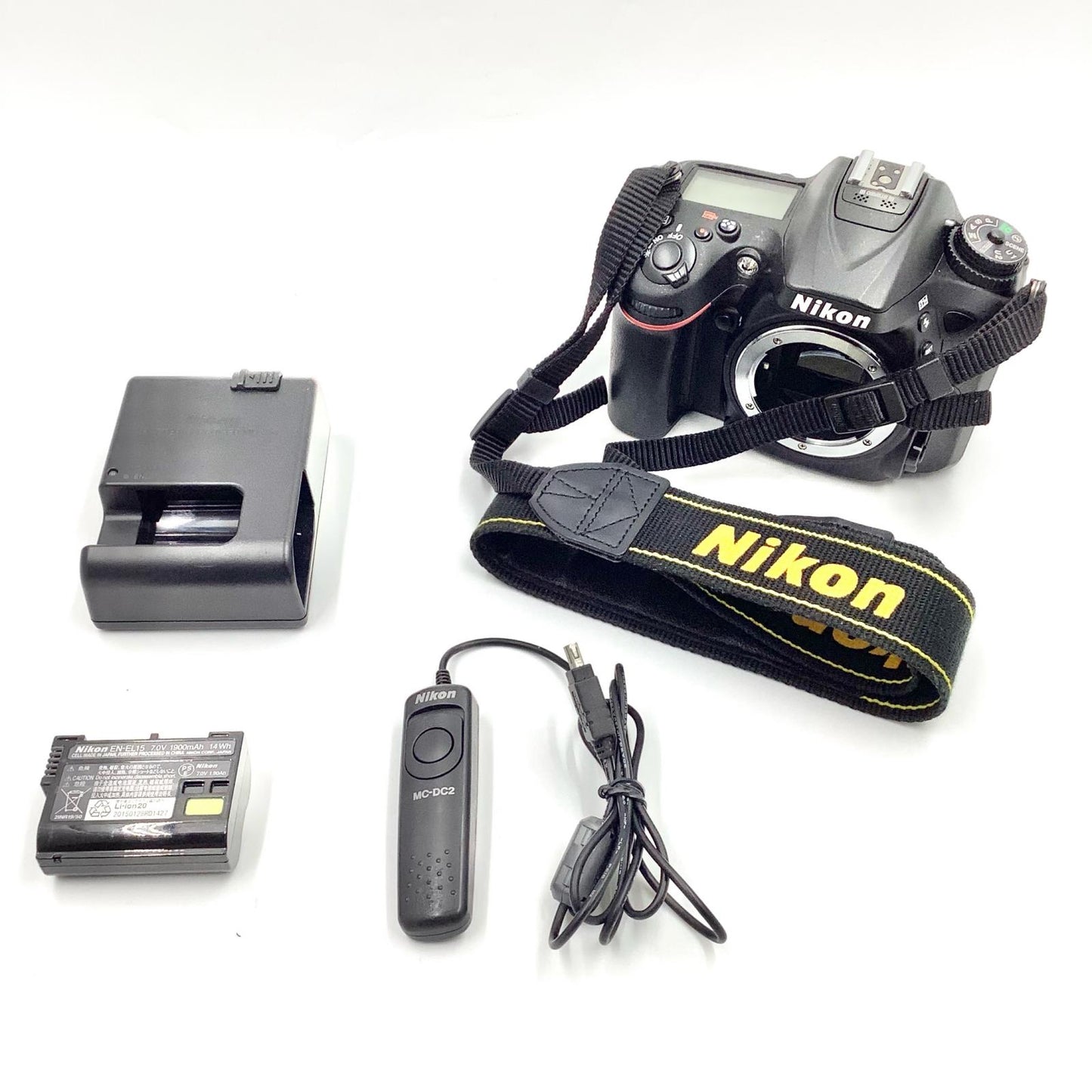 【全額返金保証】【最速発送】Nikon デジタル一眼 D7200 ボディ ブラック 美品 動作確認済