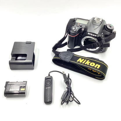 【全額返金保証】【最速発送】Nikon デジタル一眼 D7200 ボディ ブラック 美品 動作確認済