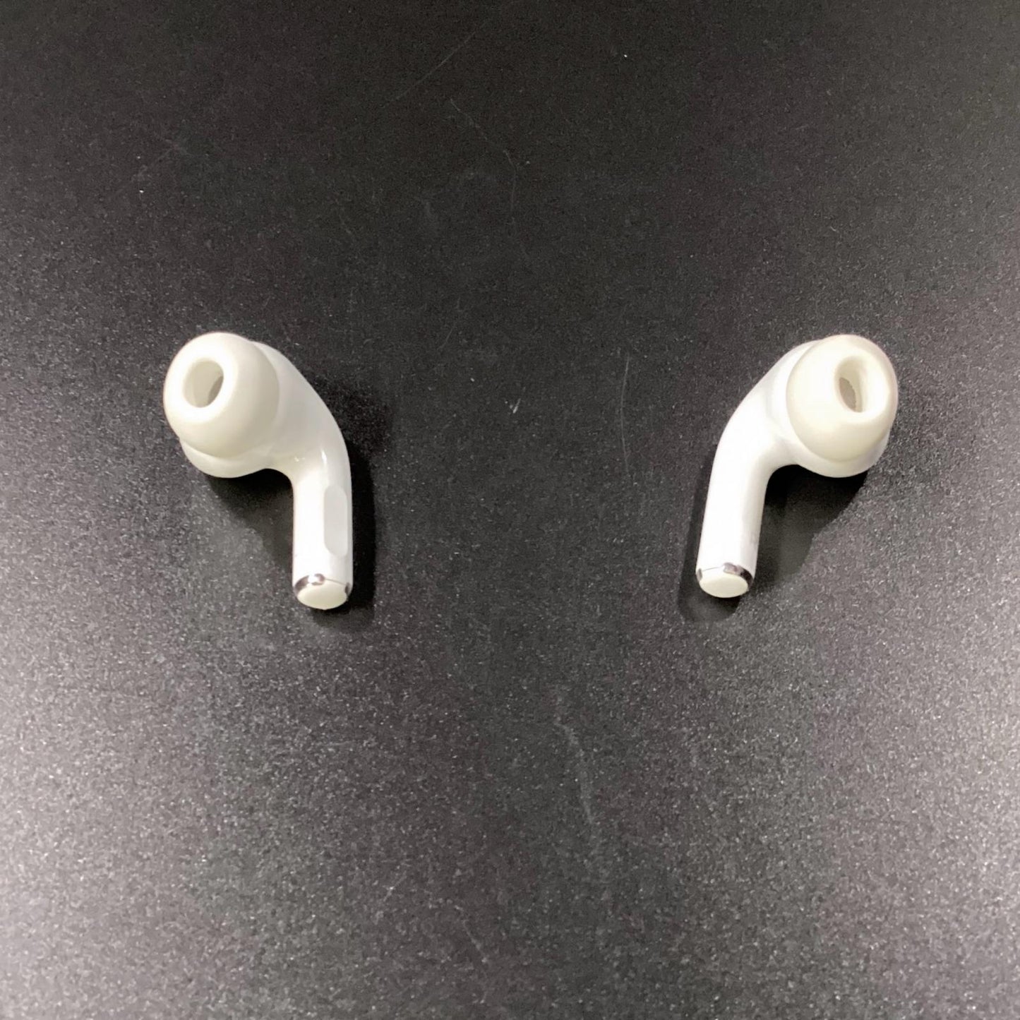 【全額返金保証】【最速発送】Apple AirPods Pro 2(USB-C) 動作確認済