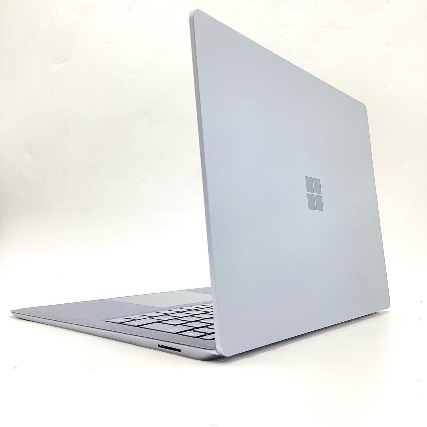 【最速発送】Microsoft Surface Laptop 4 VZ8-00001 1958 AMD Ryzen 5 Microsoft Surface(R) Edition 16GB M.2 SSD 256GB 96.3%【難有】