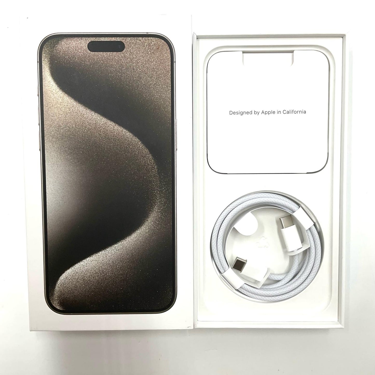 【全額返金保証】【最速発送】Apple iPhone iPhone 15 Pro Max 256GB ナチュラルチタニウム SIMフリー 白ロム 美品 動作確認済 85%