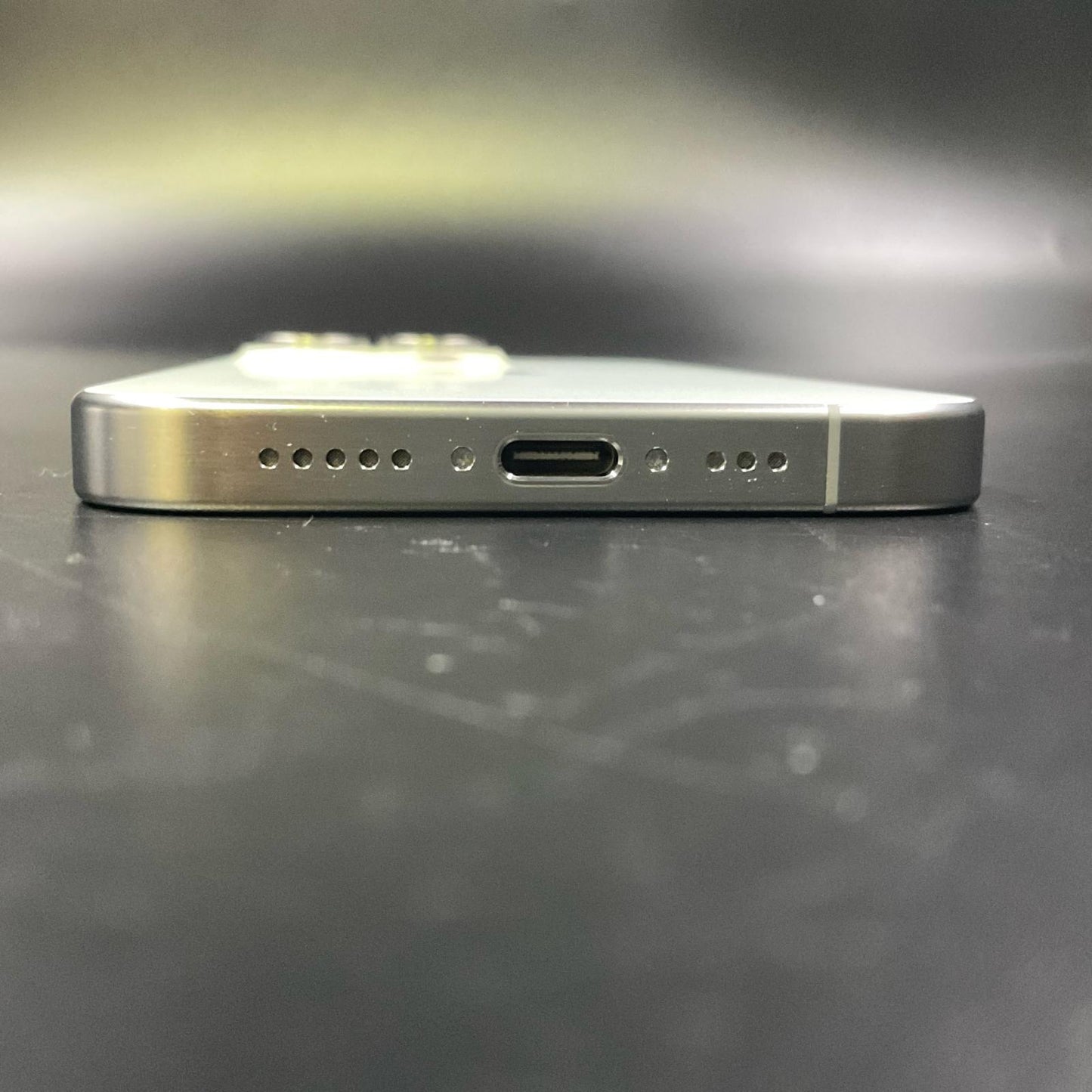 【全額返金保証】【最速発送】Apple iPhone iPhone 15 Pro 256GB ホワイトチタニウム SIMフリー 白ロム 動作確認済 89%