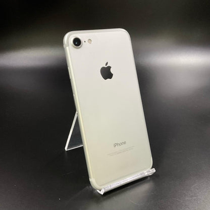 【全額返金保証】【最速発送】Apple iPhone iPhone 7 32GB シルバー Softbank 白ロム 動作確認済 83%