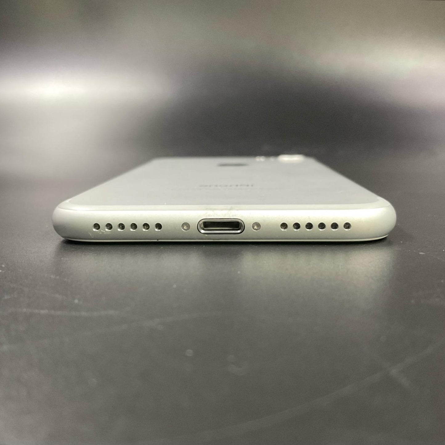 【全額返金保証】【最速発送】Apple iPhone iPhone 7 32GB シルバー Softbank 白ロム 動作確認済 83%