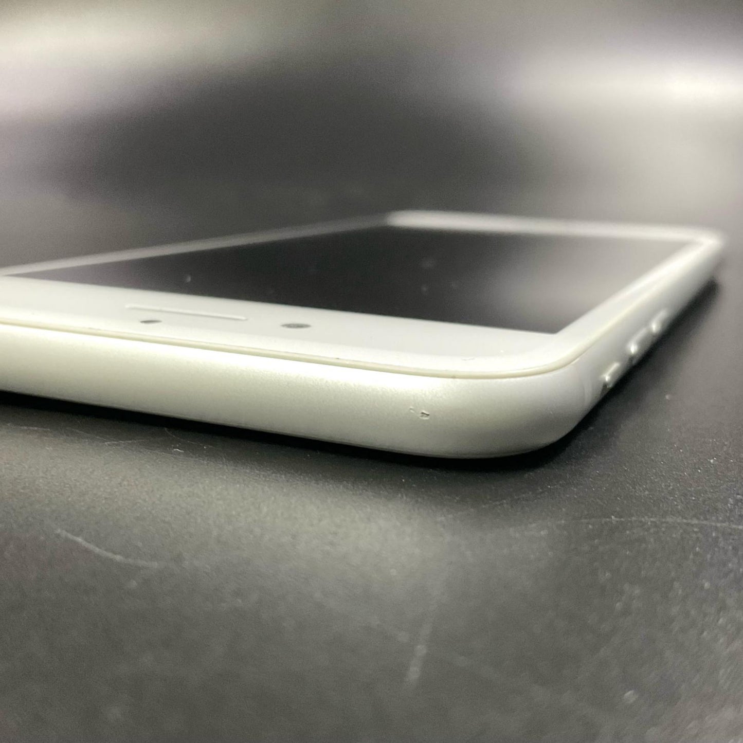 【全額返金保証】【最速発送】Apple iPhone iPhone 7 32GB シルバー Softbank 白ロム 動作確認済 83%
