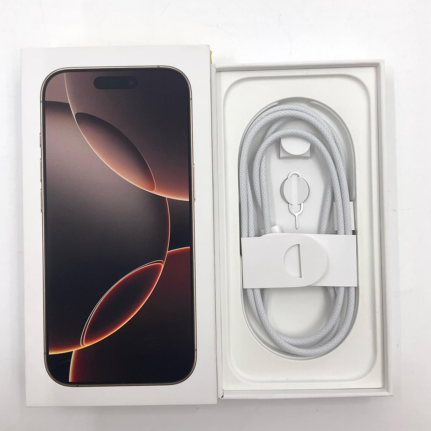 【全額返金保証】【最速発送】Apple iPhone iPhone 16 Pro 128GB デザートチタニウム SIMフリー 白ロム 美品 動作確認済 94%