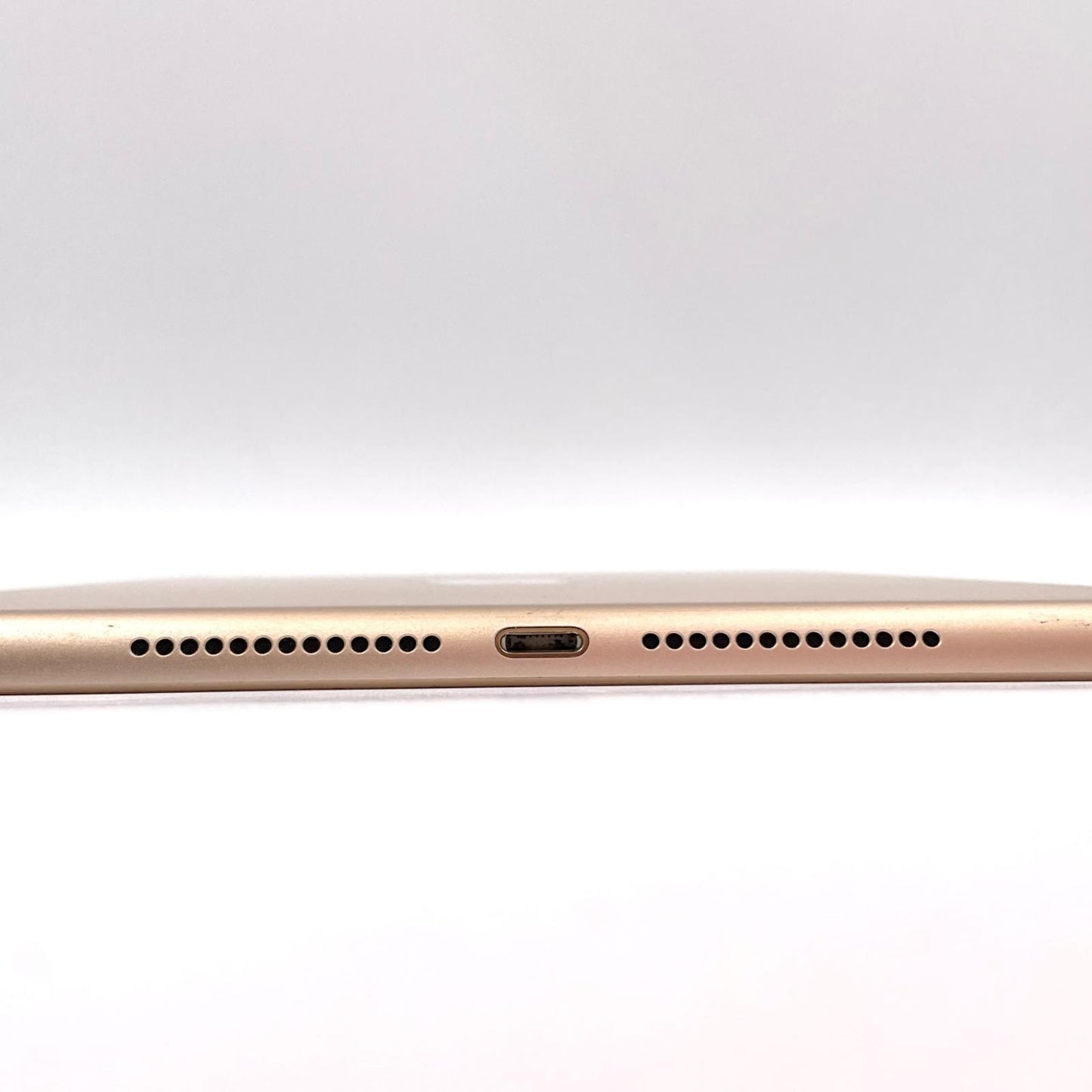 【全額返金保証】【最速発送】Apple iPad iPad 9.7インチ 第5世代 32GB ゴールド WiFi+Cellular Softbank 白ロム 動作確認済