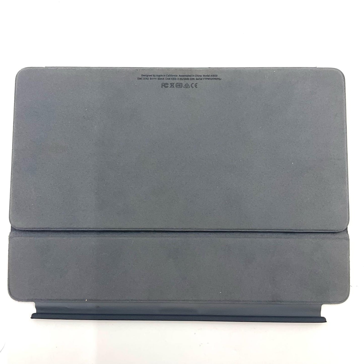 【全額返金保証】【最速発送】Apple 10.5インチiPad Pro用 Smart Keyboard MPTL2J/A 動作確認済