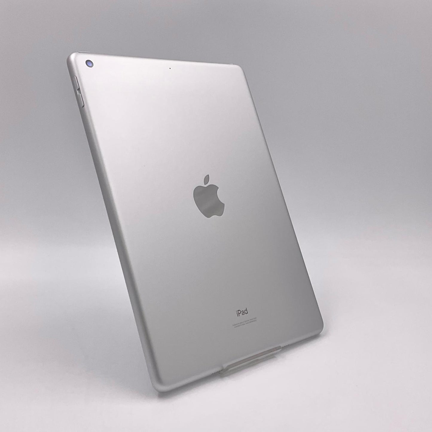 【全額返金保証】【最速発送】Apple iPad iPad 10.2インチ 第9世代 64GB シルバー Wi-Fi 美品 動作確認済