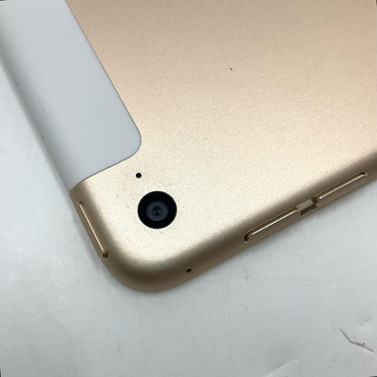 【全額返金保証】【最速発送】Apple iPad mini 7.9インチ 第4世代 16GB ゴールド Wi-Fi docomo 白ロム 動作確認済