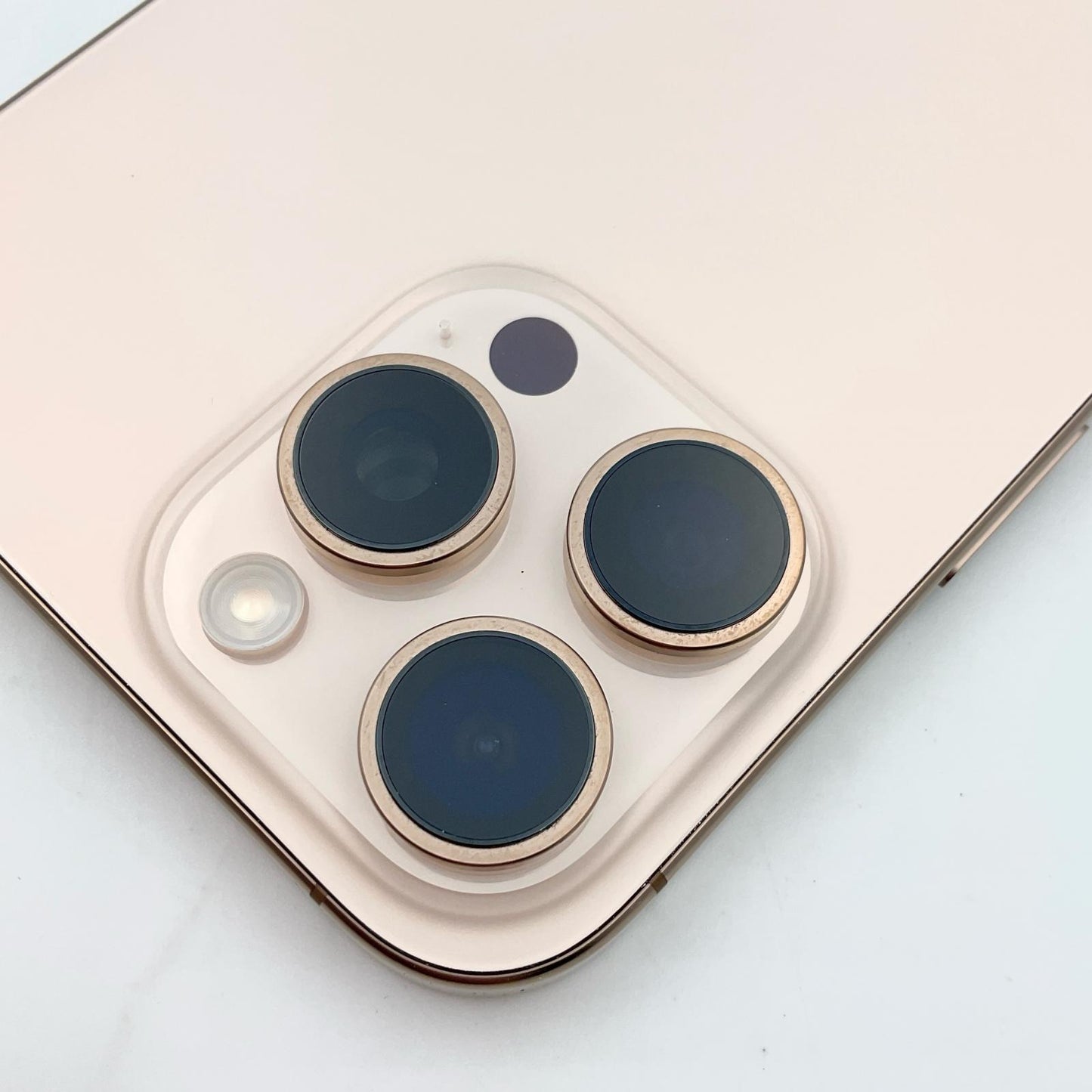 【全額返金保証】【最速発送】Apple iPhone iPhone 16 Pro Max 256GB デザートチタニウム SIMフリー 白ロム 美品 動作確認済 100%