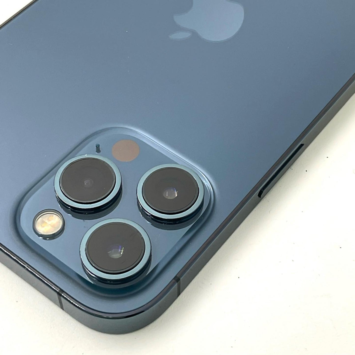 【全額返金保証】【最速発送】Apple iPhone iPhone 12 Pro Max 256GB パシフィックブルー 楽天モバイル 白ロム 動作確認済 77%