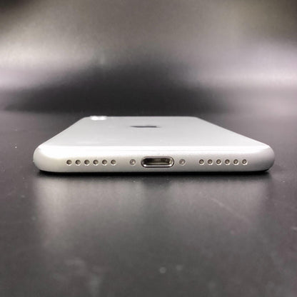 【全額返金保証】【最速発送】Apple iPhone iPhone SE（第2世代） 64GB ホワイト SIMフリー 白ロム 動作確認済 83%