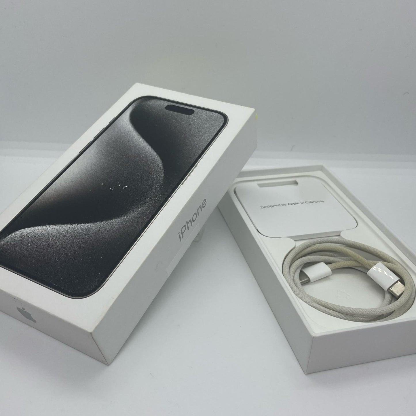 【全額返金保証】【最速発送】Apple iPhone iPhone 15 Pro 256GB ホワイトチタニウム SIMフリー 美品 動作確認済 89%