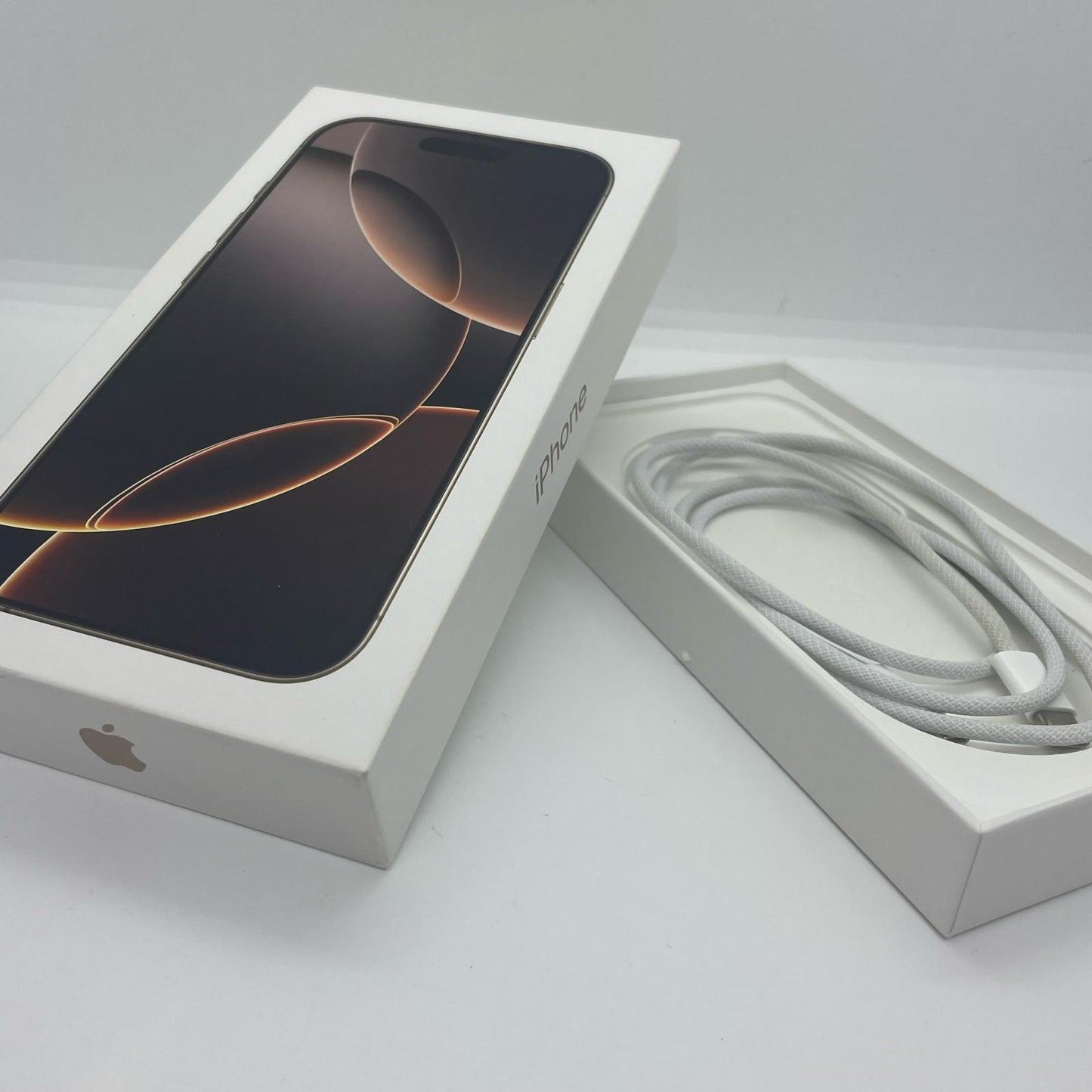 【全額返金保証】【最速発送】Apple iPhone iPhone Pro 16 Pro 256GB デザートチタニウム SIMフリー 超美品 動作確認済 98%