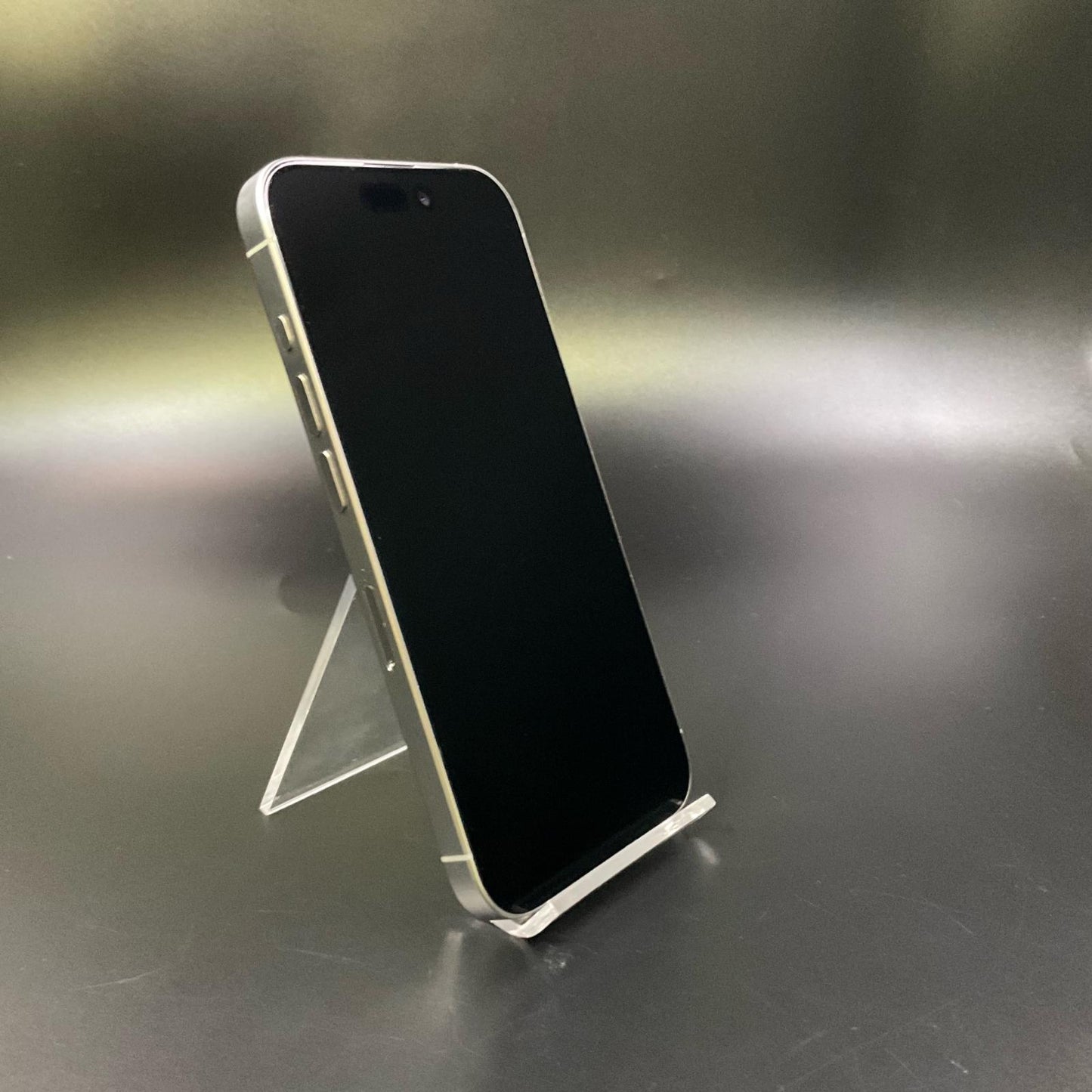 【全額返金保証】【最速発送】Apple iPhone iPhone 15 Pro 256GB ホワイト docomo SIMフリー 白ロム 美品 動作確認済 86%