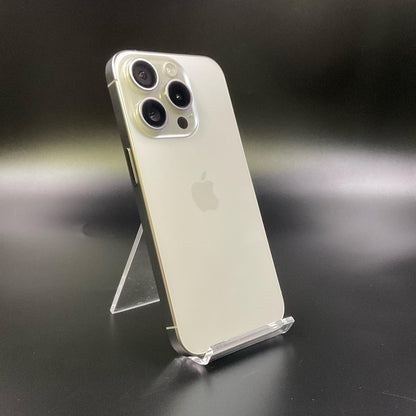 【全額返金保証】【最速発送】Apple iPhone iPhone 15 Pro 256GB ホワイトチタニウム SIMフリー 白ロム 美品 動作確認済 88%