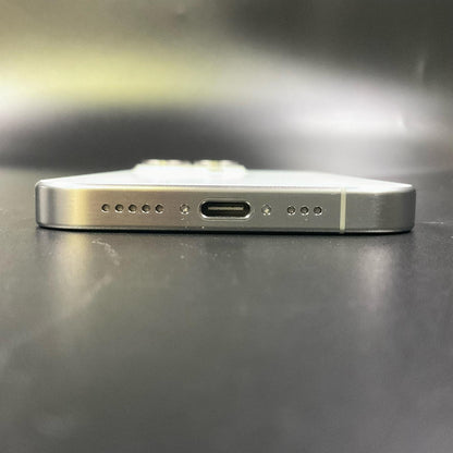 【全額返金保証】【最速発送】Apple iPhone iPhone 15 Pro 256GB ホワイトチタニウム SIMフリー 白ロム 美品 動作確認済 88%
