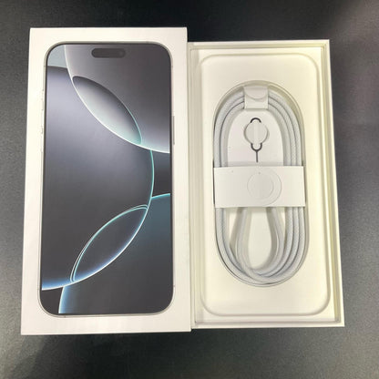 【全額返金保証】【最速発送】Apple iPhone iPhone 16 Pro Max 512GB ホワイトチタニウム SIMフリー 白ロム 美品 動作確認済 92%